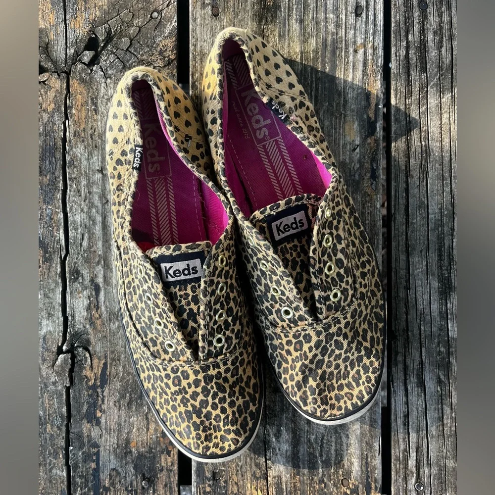 KEDS VINTAGE CHEETAH / LEOPARD PRINT SLIP ON CANVAS WOMENS 9 SNEAKERS - Picture 2 of 7